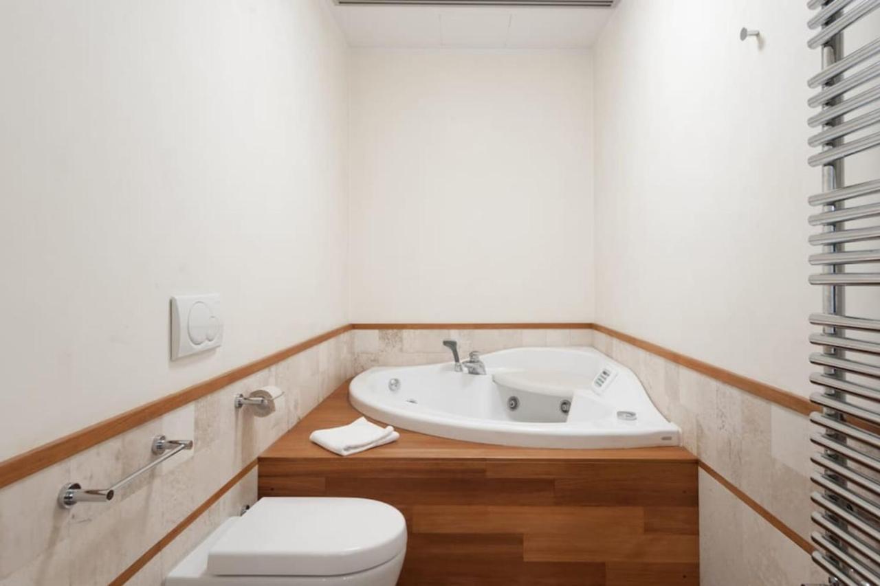 Santa Maria Novella Stylish Loft Great Location-Hosted By Sweetstay ฟลอเรนซ์ ภายนอก รูปภาพ